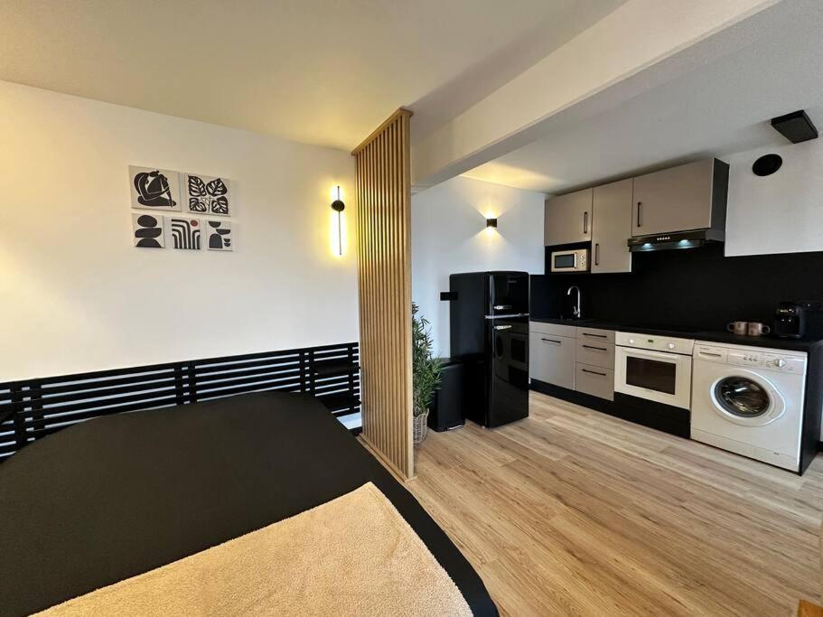 Charmant Studio Neuf, Hypercentre, Parking, Balcon 斯特拉斯堡 外观 照片